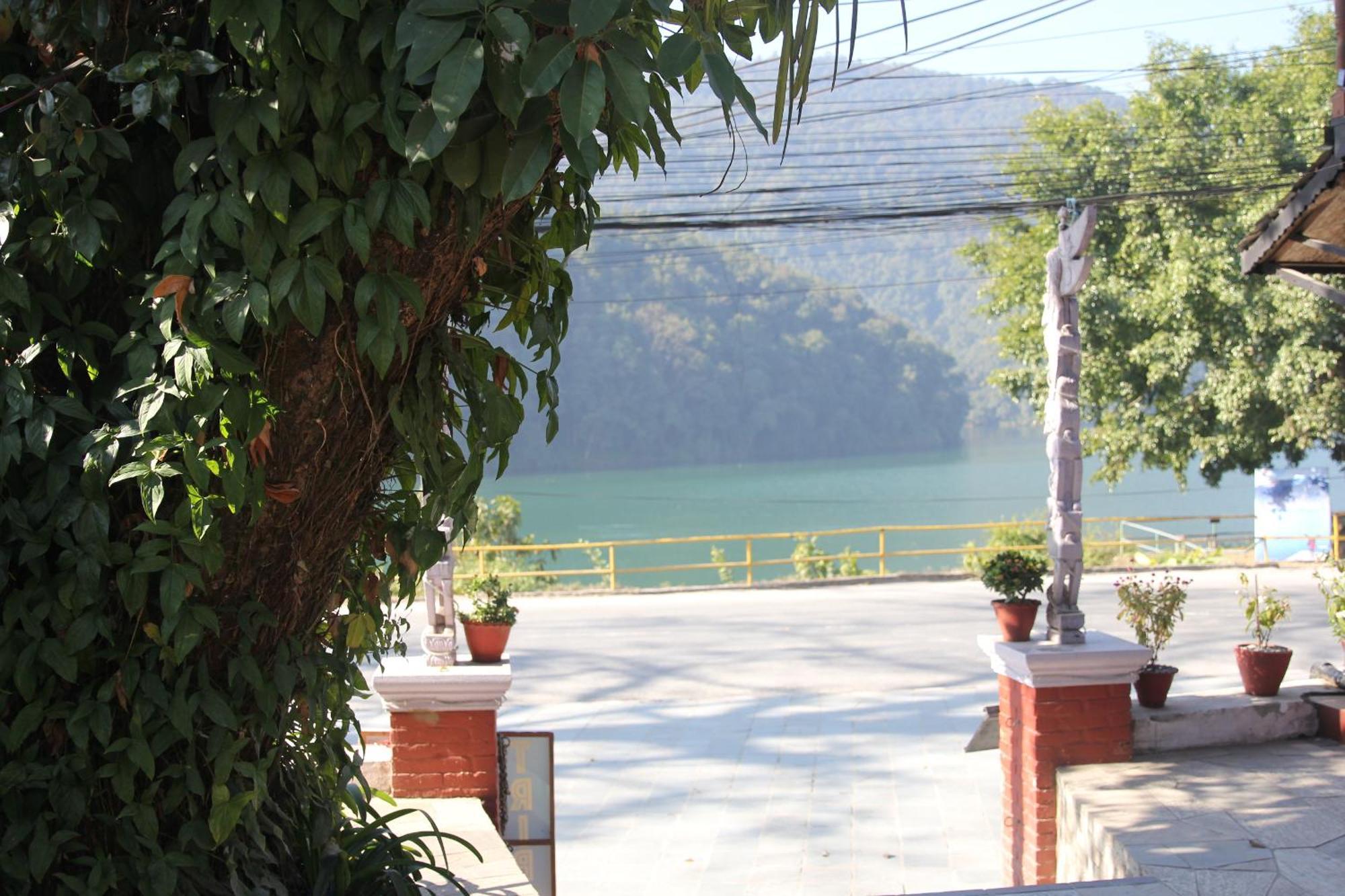 View 4*