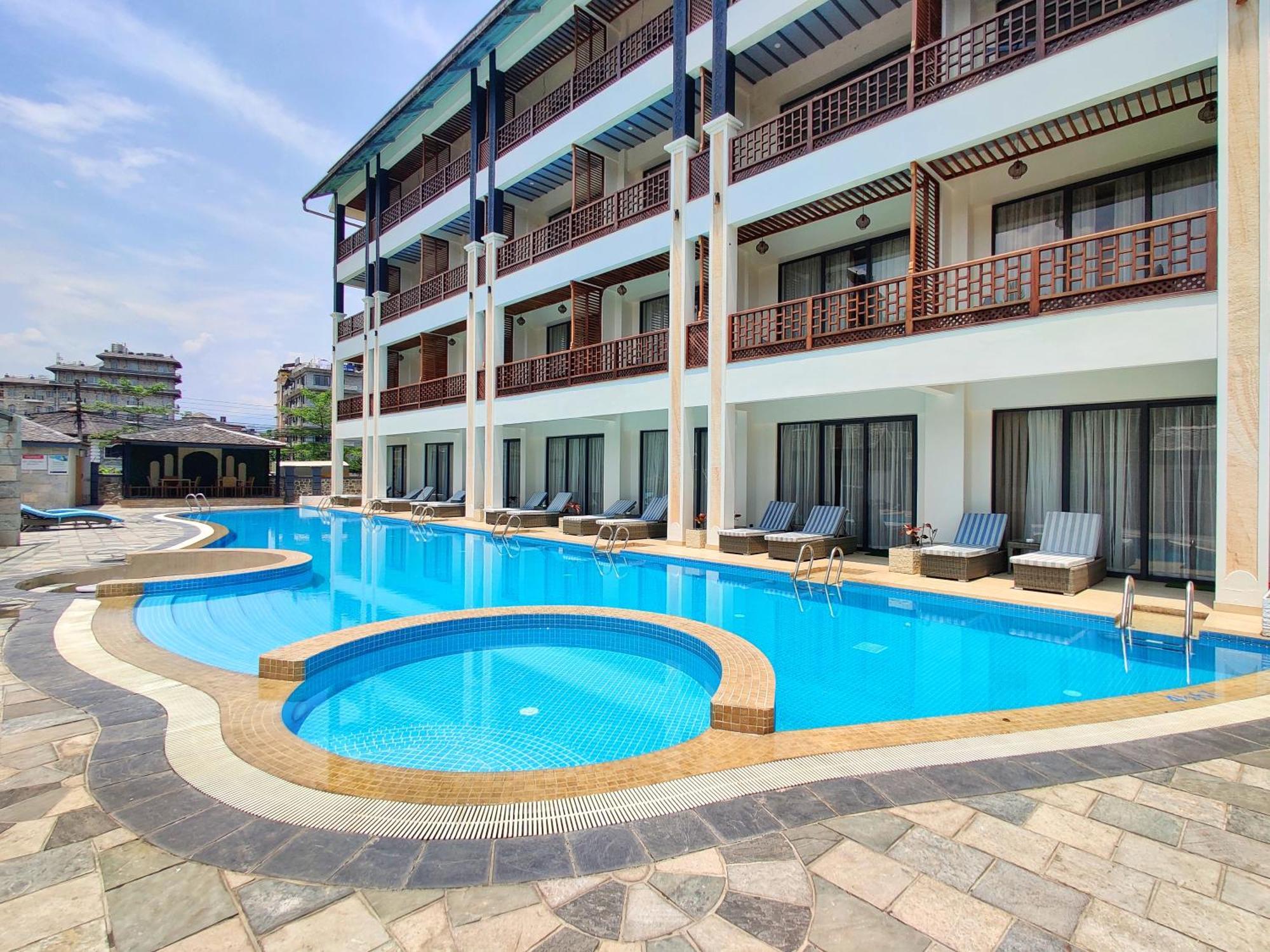 Resort View 4*