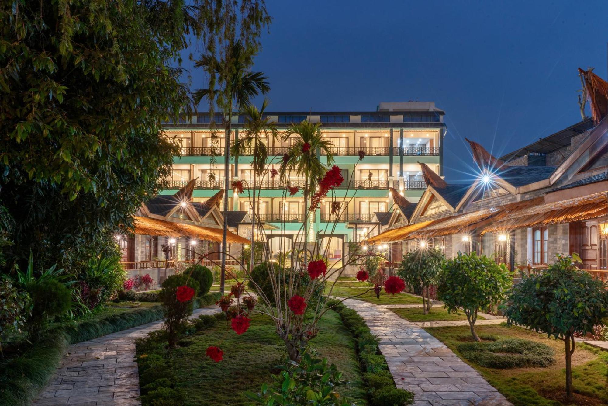 Resort View 4*